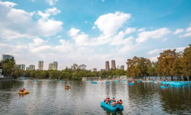 Frida Tours. Tour Lago de Chapultepec CDMX